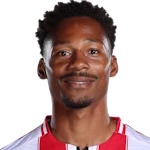 賓諾克（Ethan Pinnock）