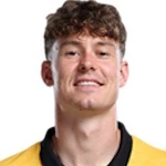 佐真拿臣（Jørgen Strand Larsen）