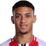 古斯達禾紐尼斯