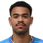 尼干治（Cyril Ngonge）